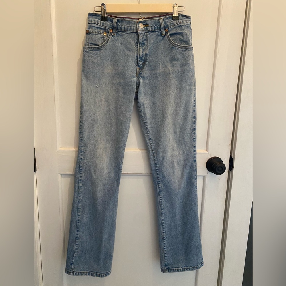 Classic Levi’s 550 Relaxed Boot Cut Light Blue Jeans